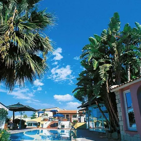 Carlo Magno ホテル ラッコ・アメーノ